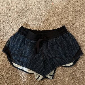 Lululemon hotty hot shorts